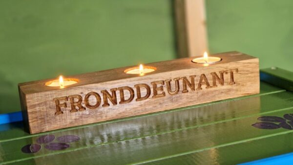 Candle holder