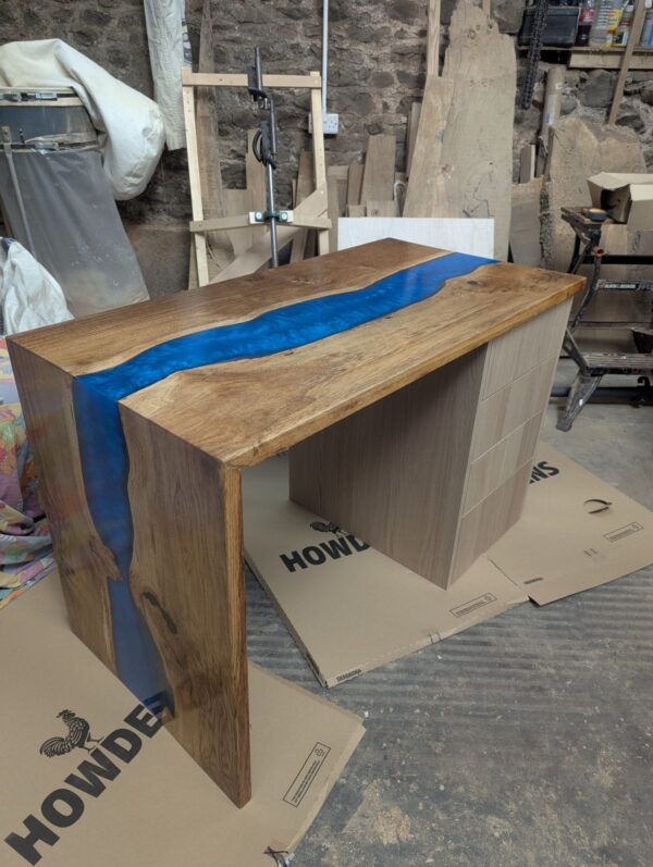 Oak river water fall Desk - Image 5